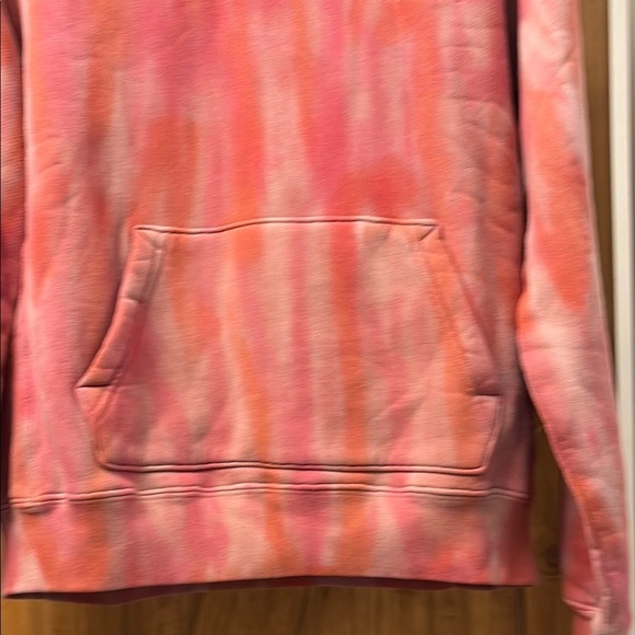 Madhappy Límite Tie Dye Fleece Hoody. Ruby Unisex size Small NWT - Picture 2 of 8